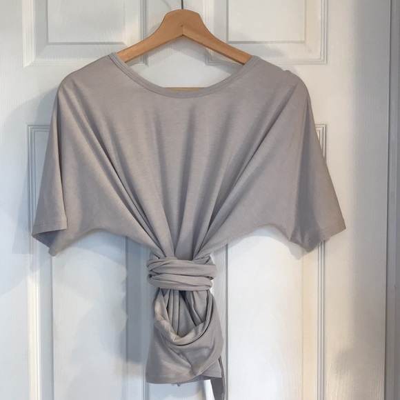 New Balance wrap top - Picture 3 of 5